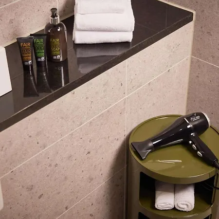 Aparthotel Adina 4*