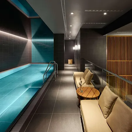 Aparthotel Adina 4*